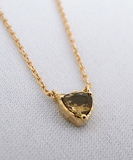 08 - Triangle Changed Garnet Necklace